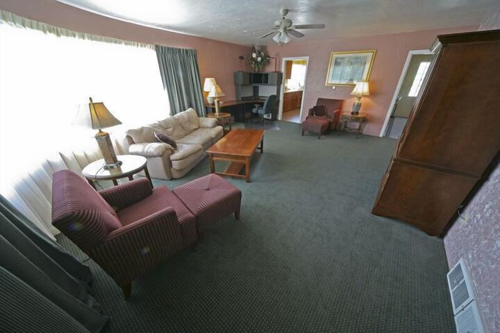 Room 39 of 48
