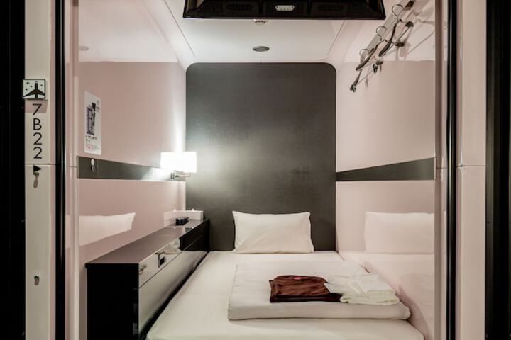 Room 5 of 36