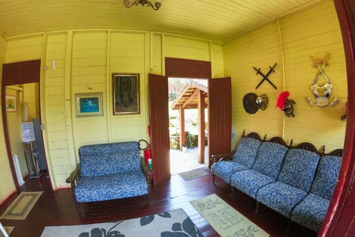 Room 18 of 52