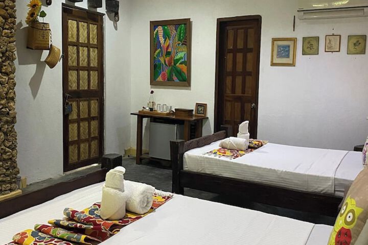 Room 7 of 98