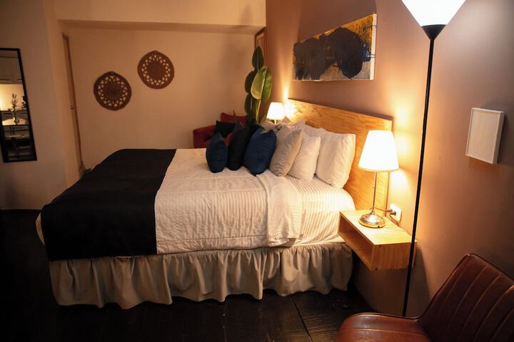 Room 42 of 79