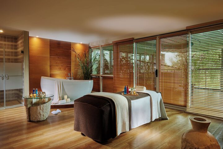 Massage Photo