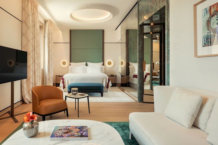 Room 20 of 60