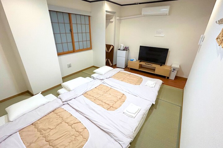 Room 5 of 36