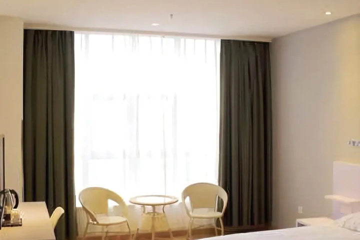Room 7 of 20