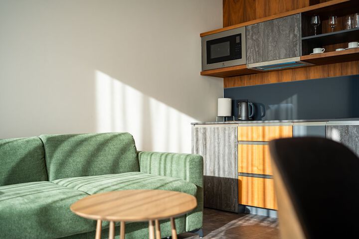 Room 10 of 35