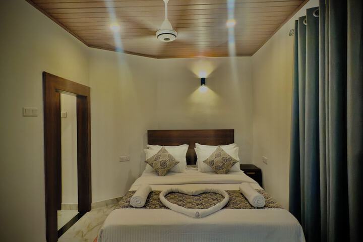 Room 7 of 44