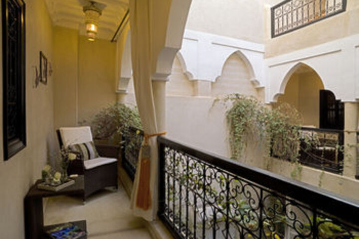 Hotel Exterior 6 of 21