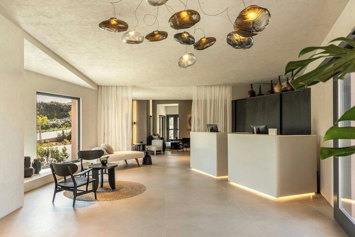 Hotel Interior 7 of 130