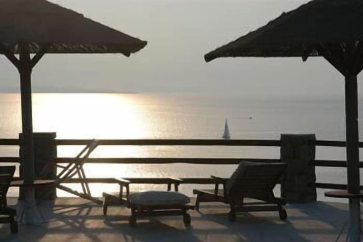 Sundeck 92 of 119