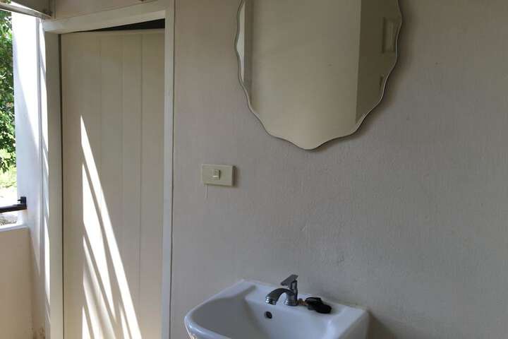 Room 169 of 195