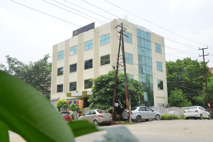 Hotel Samrat Kaushambi