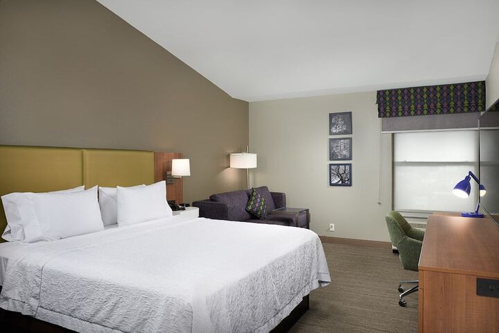 Room 6 of 34