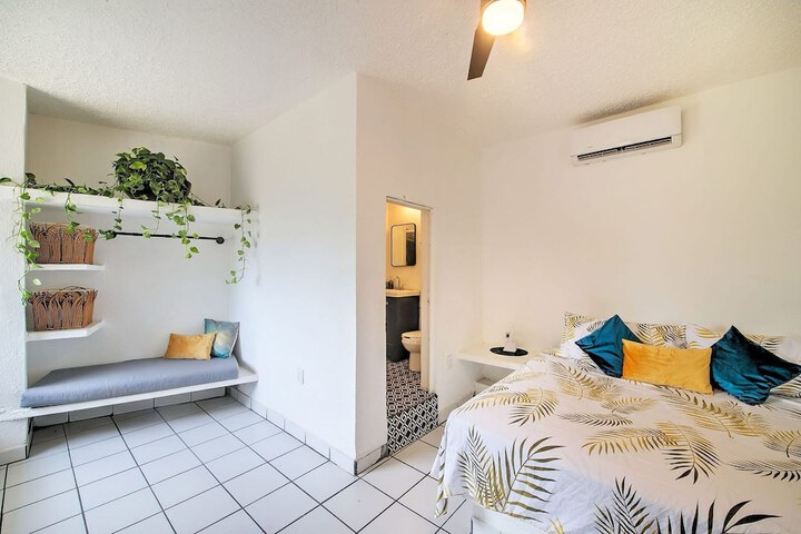 Room 8 of 23