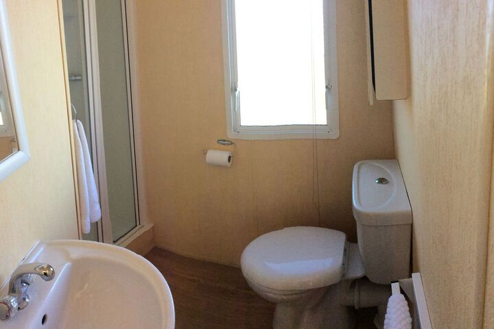 Room 3 of 27