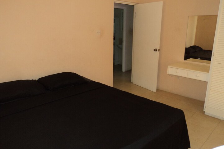 Room 7 of 17