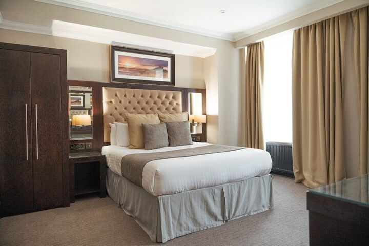 Room 34 of 86