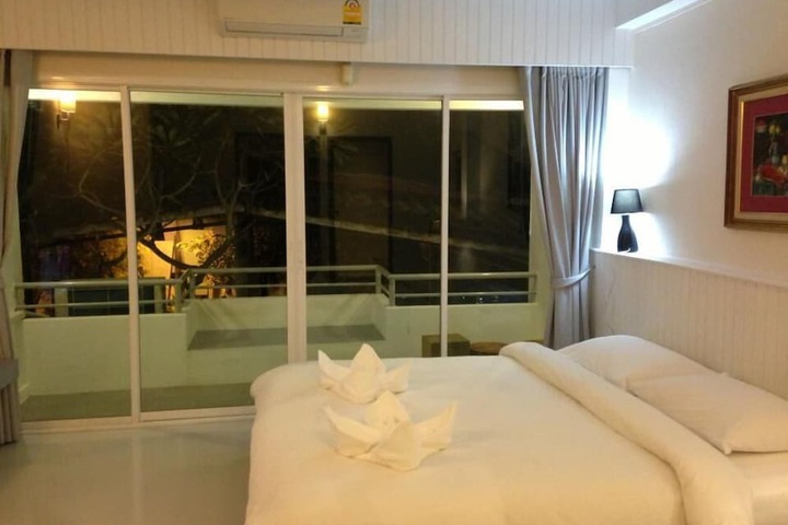 Room 14 of 54