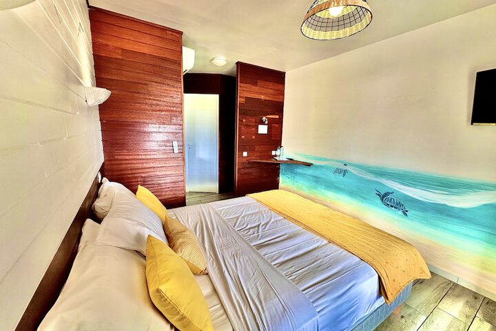 Room 28 of 62