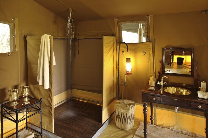 Room 15 of 38