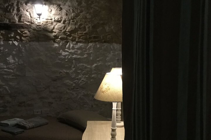 Room 52 of 155