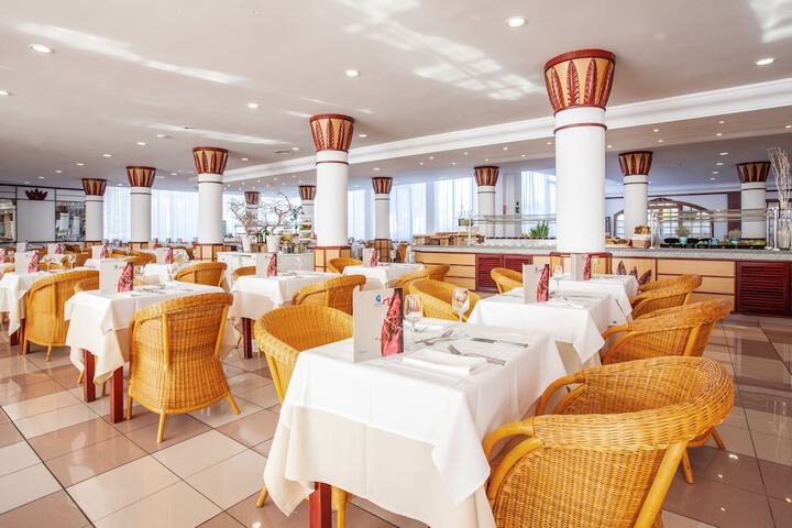 Dining Photos