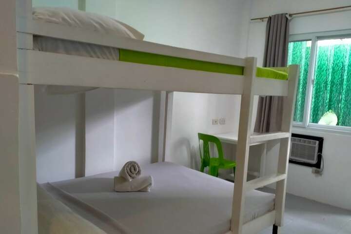 Room 11 of 24