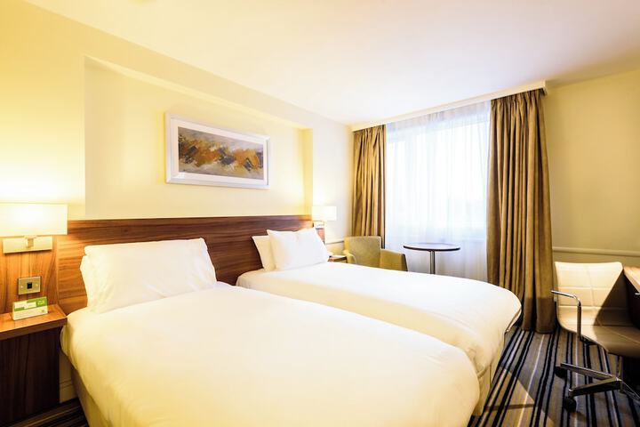 Room 10 of 88