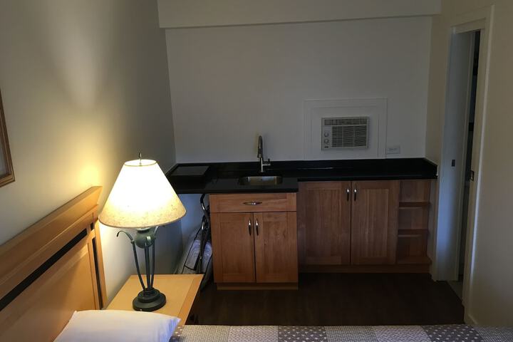 Room 4 of 66