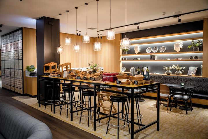 Dining Photos