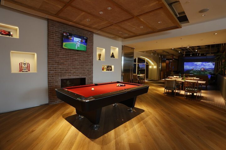 Lounge 85 of 113