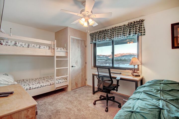 Room 6 of 45