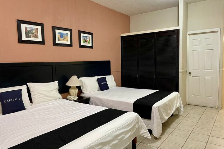 Room 11 of 40
