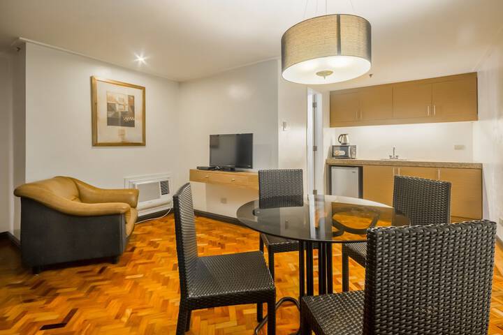 Room 10 of 21