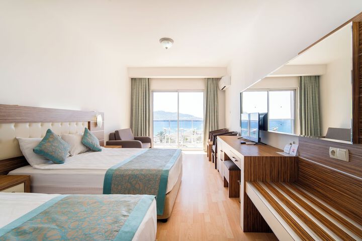 Room 9 of 30