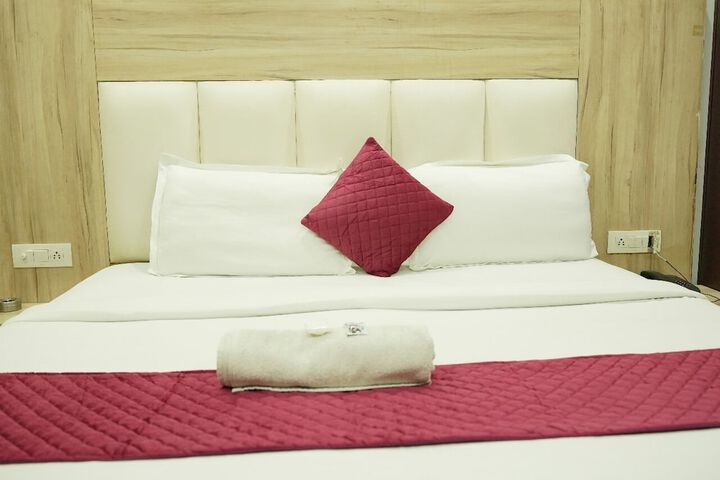 Room 15 of 24
