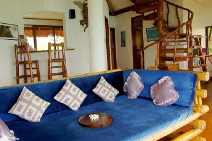 Room 25 of 27