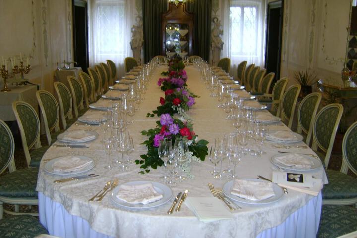 Ballroom/Hall 15 of 32
