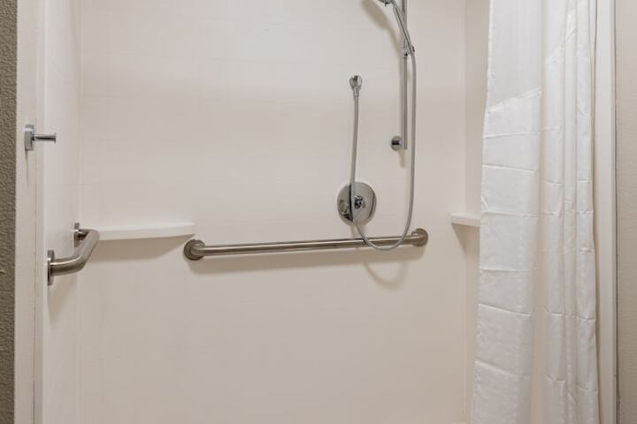 Clean Restrooms