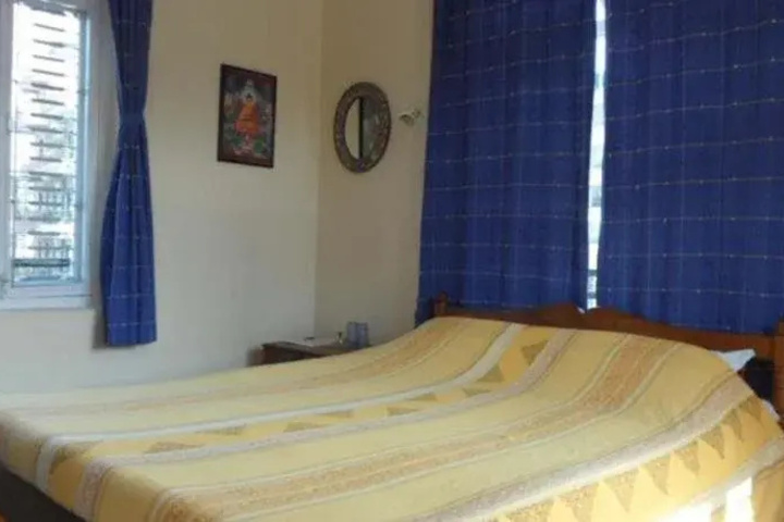 Room 2 of 12