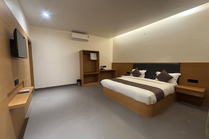 Room 7 of 39