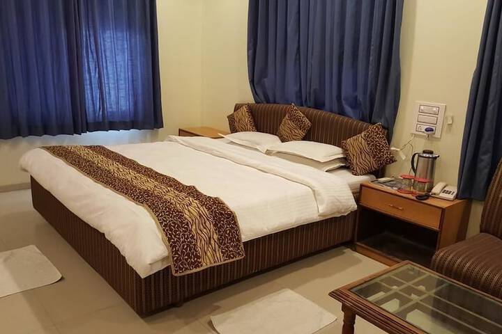 Room 4 of 29