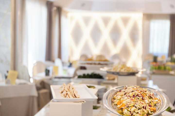 Dining 78 of 111
