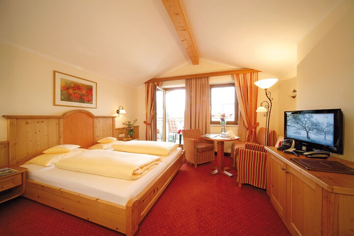 Room 4 of 52