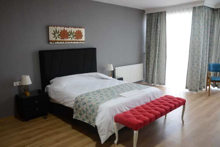 Room 5 of 43
