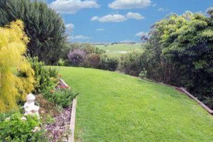 Hotel Exterior 10 of 23