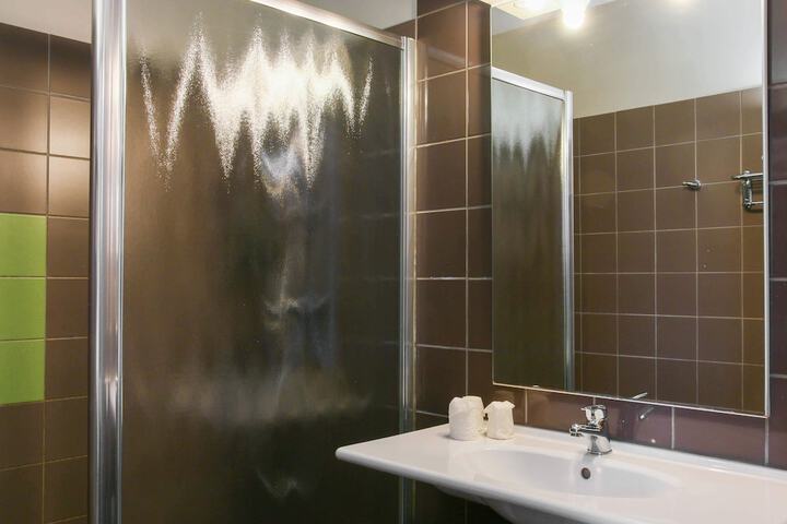 Clean Restrooms