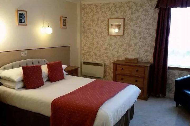 Room 5 of 31