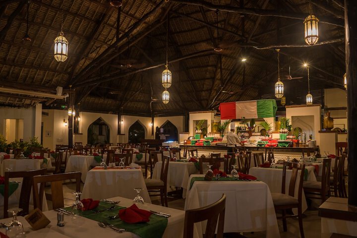 Dining 95 of 163