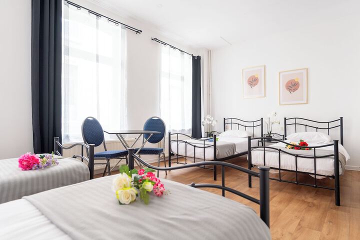 Room 5 of 29